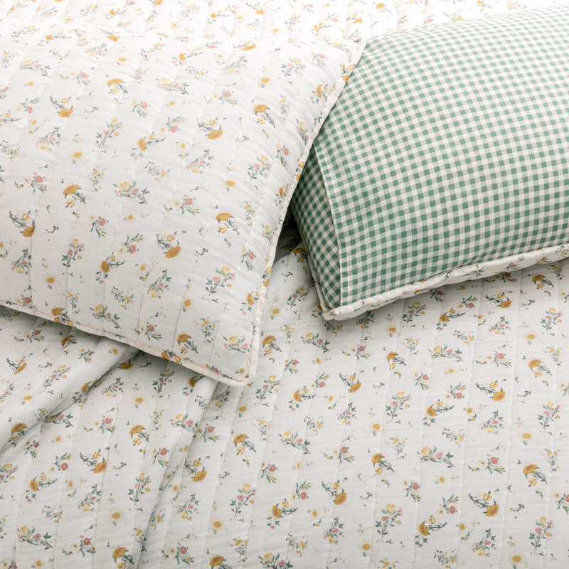 Ensemble de literie 3 pièces Wonderful Schautz, Courtepointe grand + 2 couvre-oreillers standard, Blanc Ditsy Floral