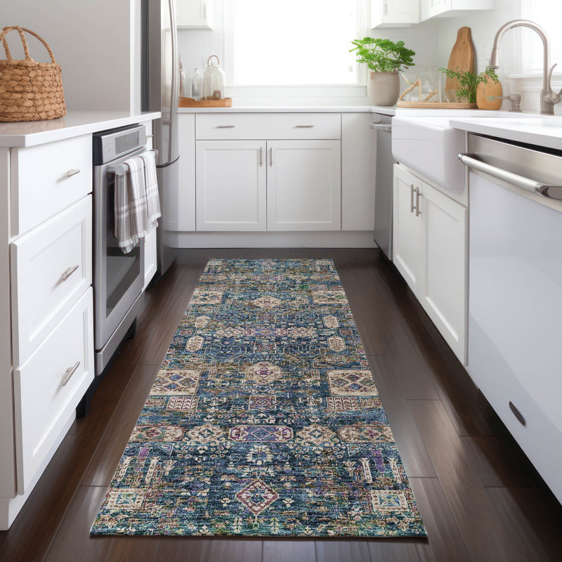 Floral Indoor / Outdoor Rug, Runner 2'3" x 7'6"