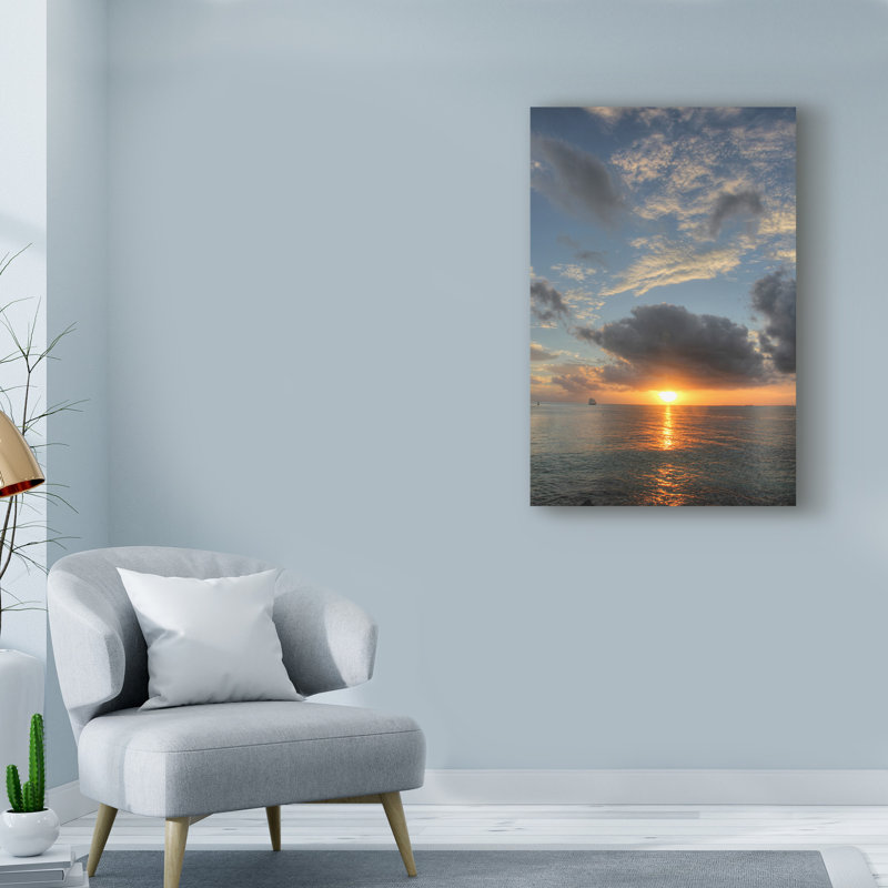« vertical coucher de soleil », reproduction de photo sur toile tendue, H 32 po x l 22 po x P 2 po