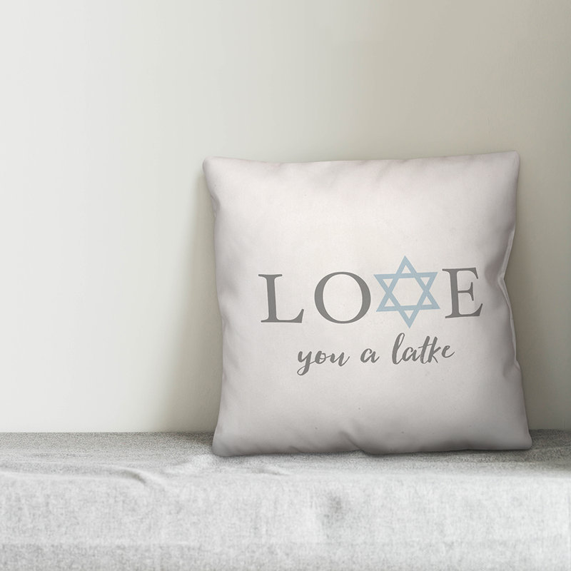  Coussin Love You a Latke, 20 po x 20 po, Polyester/ Bourre en polyester