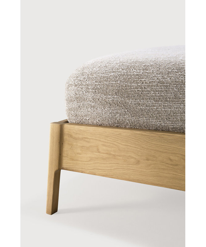 Air Solid Wood Bed, Queen