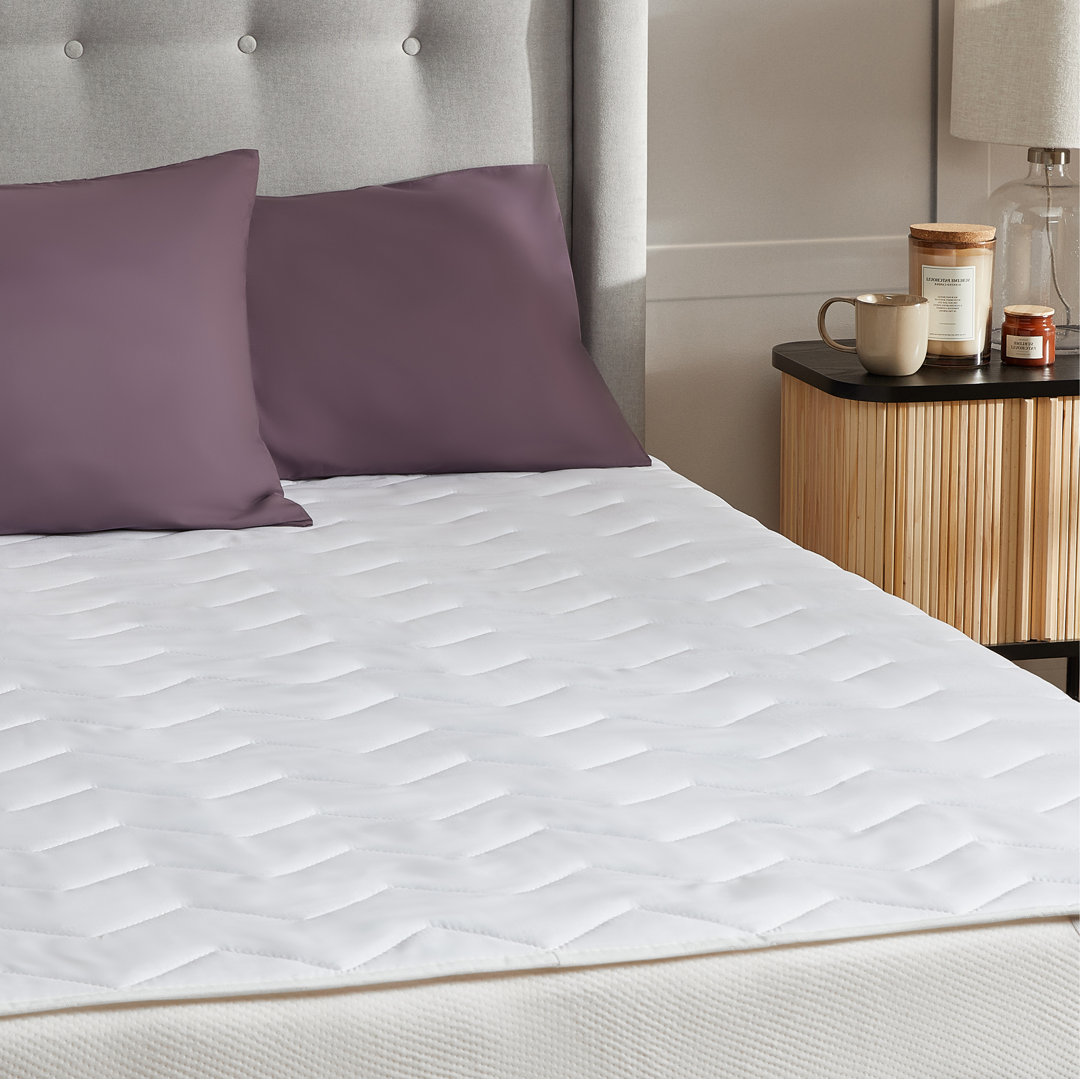 Silentnight Deep Sleep Super Soft and Easy Fit Mattress Protector