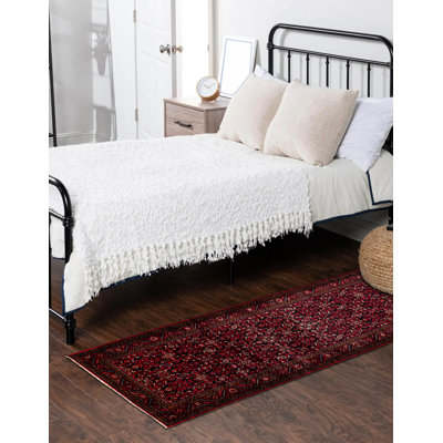 Tapis noir et rouge Andelz 3 pi 11 po x 11 pi 9 po