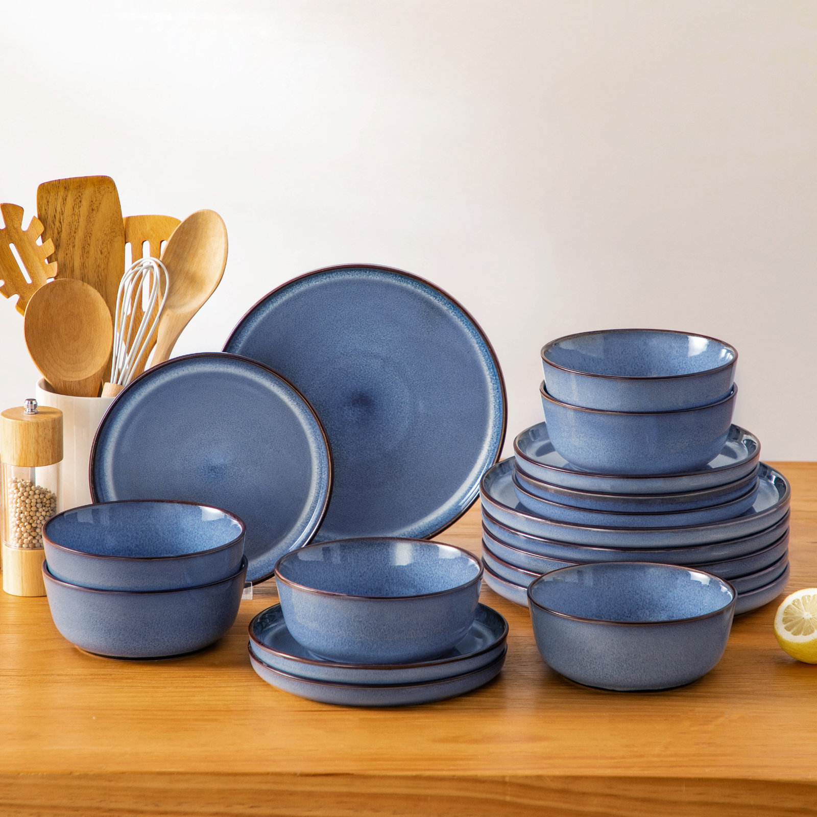 Marienne Ceramic Dinnerware Set, Blue