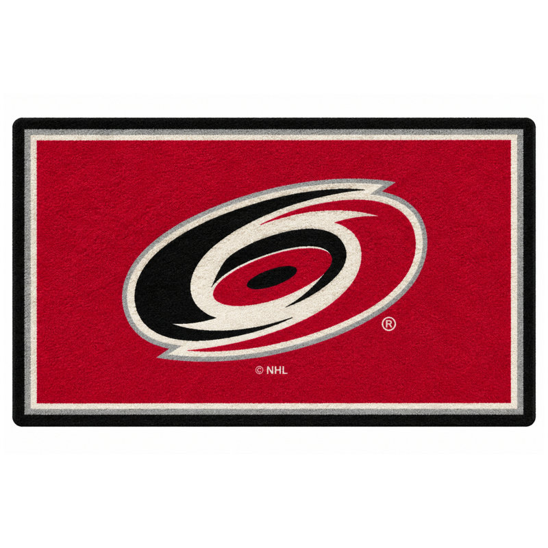 Tapis Carolina Hurricanes Spirit, Rectangle 2 pi 8 po x 3 pi 10 po