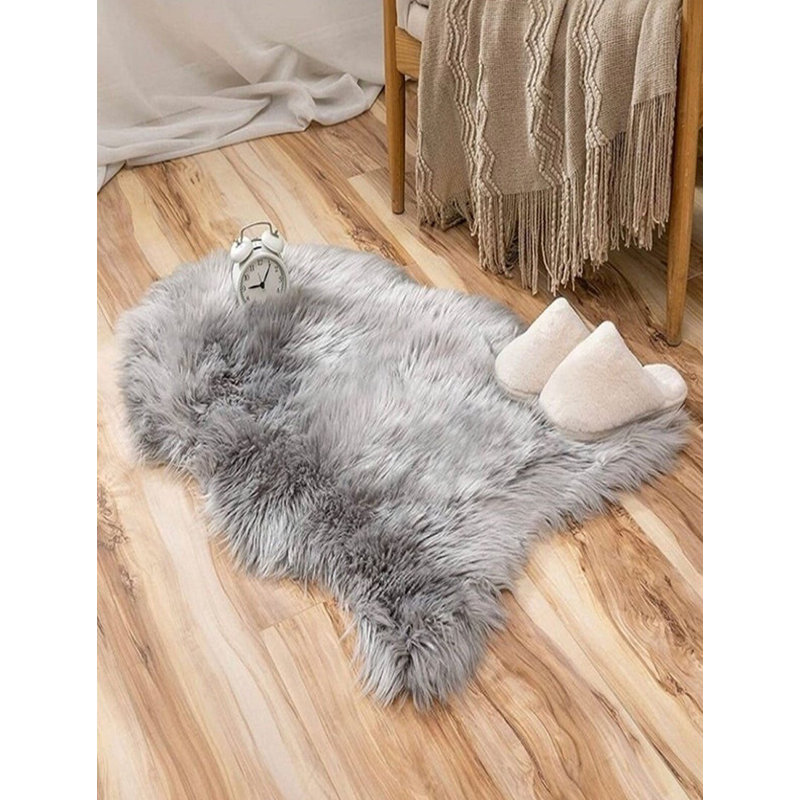 Tapis novateur avec revers antidérapant Guiseppe, Nouveauté 2 pi 4 po x 5 pi 11 po