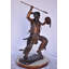Statue de bronze Indian Worrier jeté une lance - Taille: L 15 po x l 23 po x H 38 po