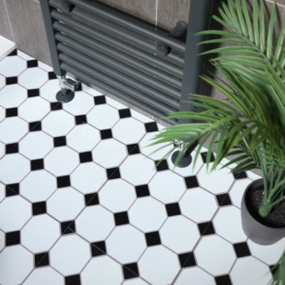 Hudson 30.48 x 30.48cm Self-adhesive Vinyl Floor Tiles Pack 10 (0.93sqm)