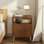 Table de chevet de style Mid-Century moderne à 2 tiroirs de 23 po avec casier ouvert, jolie table de chevet cannelée avec tablette ouverte, table de bout avec rangement pour chambre à coucher, salon, canapé et bureau