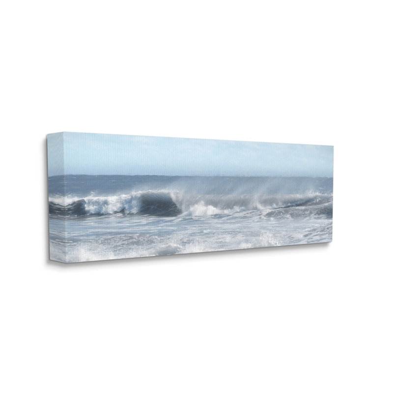 «Beach Foam Splashing Waves» par Lori Deiter - Photographie sur toile tendue, H 17 po x l 40 po x P 1,5 po