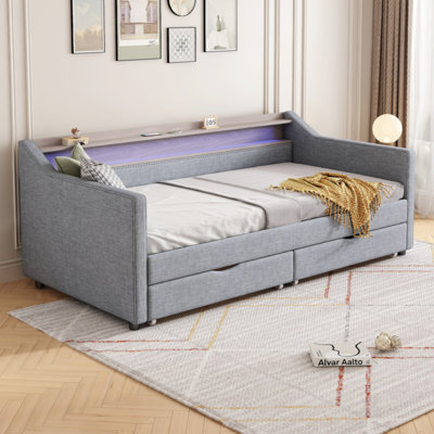 Lit de jour avec 2 tiroirs de rangement et tablette à 2 niveaux et chargeur sans fil / port USB / Type-C, structure de lit de jour rembourrée en lin moderne avec lumière DEL intelligente pour le salon, appartement