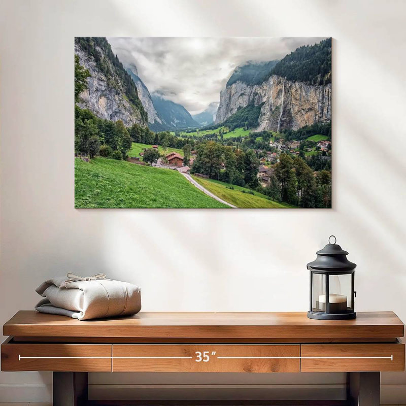 Nicci, petit village de Lauterbrunnen en Suisse, H 16 po x l 24 po