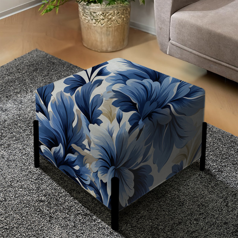 Repose-pieds carré bleu floral et damassé bleu et blanc
