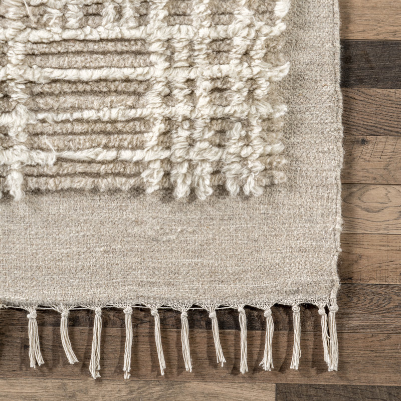 Beige Crosshatch Tufted Shag Wool 4' x 6' Rug