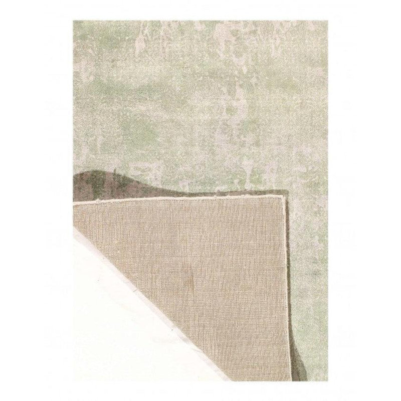 Neidelyn Oriental Area Rug in Green