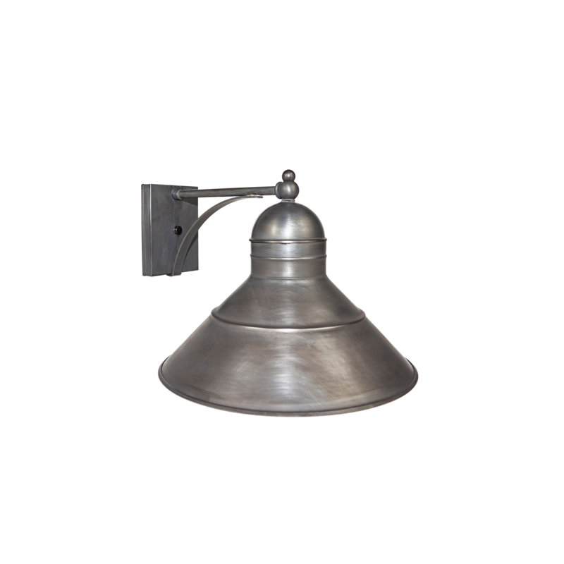 
Petite prise murale en laiton foncé, Laiton foncé, H 8,25 po x l 9,75 po x P 9,75 po