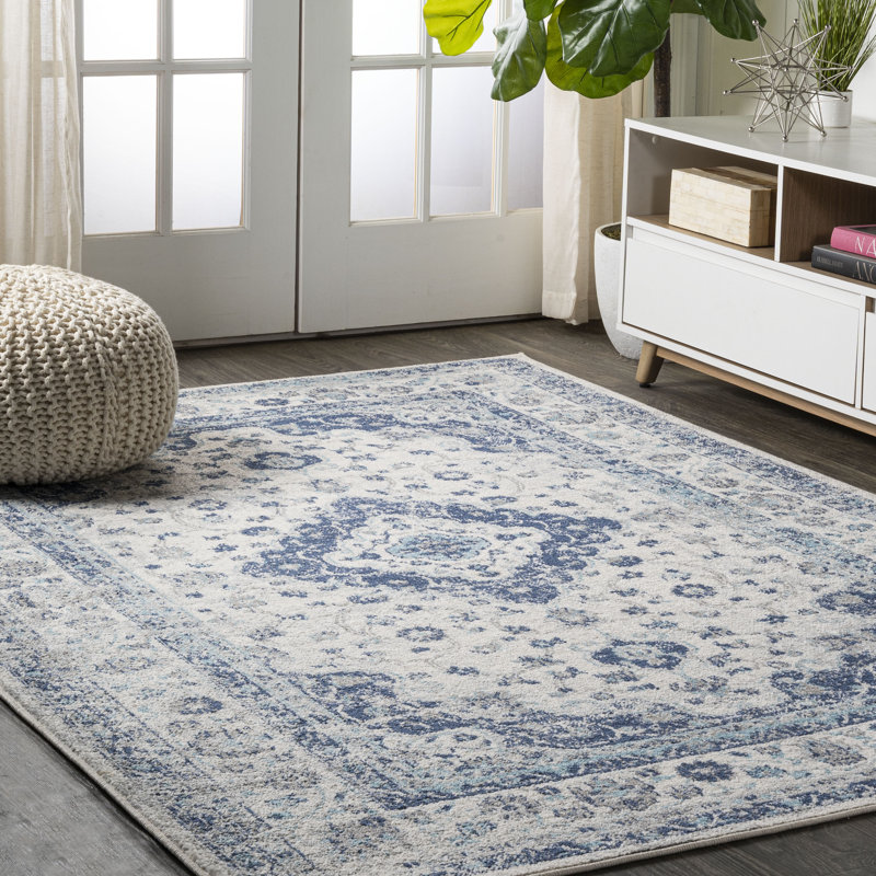 Yenovk Ornate Medallion Persian Blue/Gray Rug, Rectangle 3' x 5'