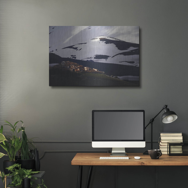 «Ebern Designs», «Late Night on Castleuccio Umbria» par Andy Mumford, art mural en métal, H 24 po x l 36 po