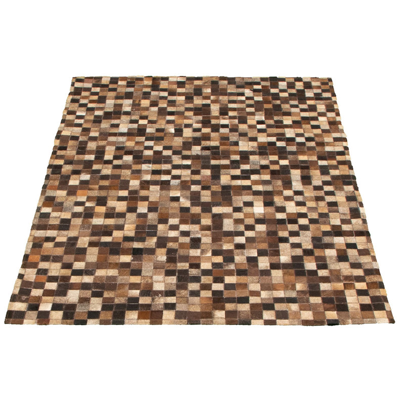Tapis brun / noir en cuir de vache fait à la main à motif patchwork de 3 pi 11 po x 5 pi 10 po Lanagan