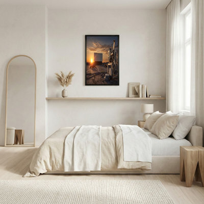 Art rétro sur toile, projecteur de film et bobines de film au coucher du soleil