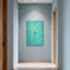 Vue aérienne de paysages urbains et pittoresques d'un bateau sur une eau turquoise