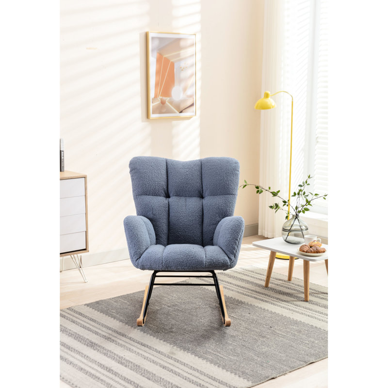 Chaise de chambre de bébé à bascule douce et moelleuse pour plus de confort et de style dans les salons et les chambres