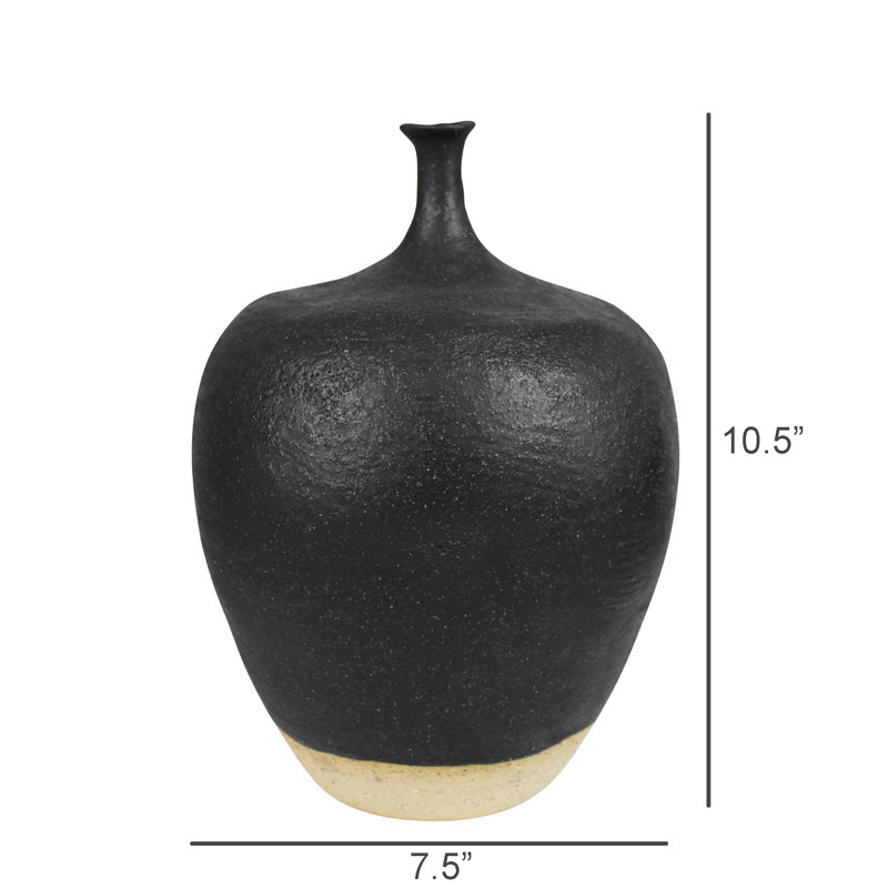 Vase à col fin, céramique , H 10,05 po x l 7,5 po x P 7,5 po, Noir