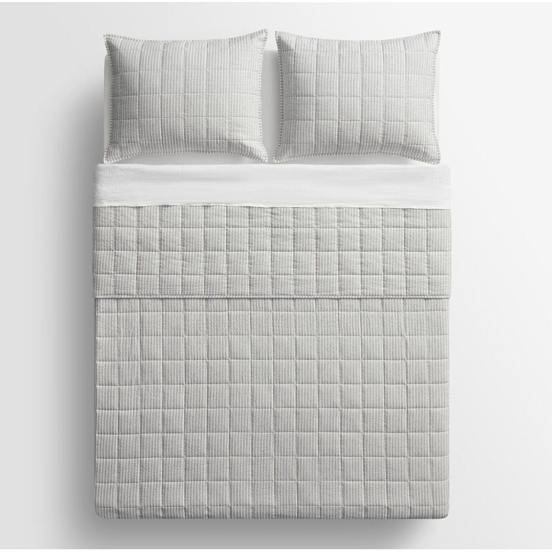 Canfield Quilt Set, Queen Quilt + 2 Queen Shams, Navy