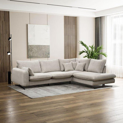 Casiyah 5 Seater Sofa & Chaise