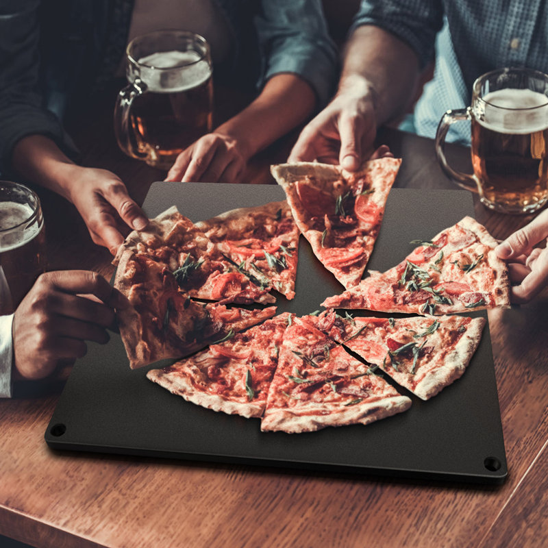 VEVOR Non-Stick Steel 14'' Pizza Pan, 0.40" H x 16" L x 14" W, Black