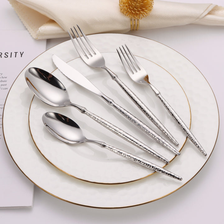 20 Pc Flatware Set with Hammered Handles, Silver