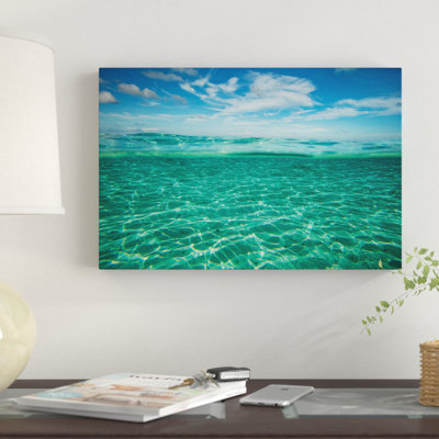 « clouds over the pacific ocean, bora bora, society îles, french polynésie vi », reproduction de photo sur toile