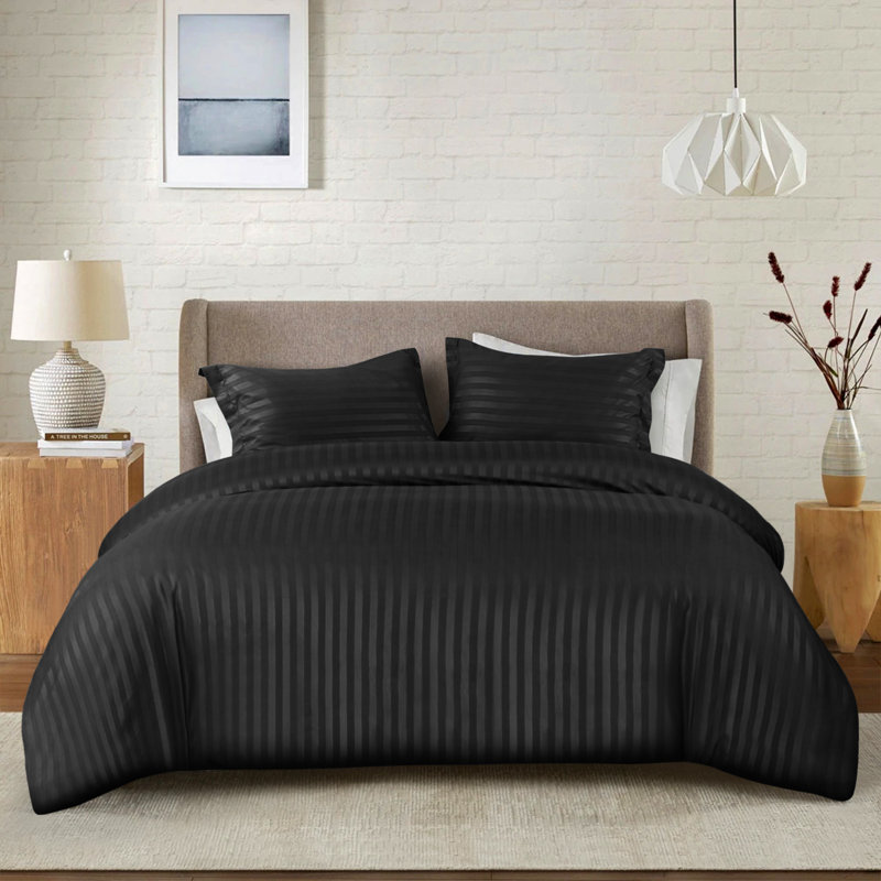 Noso Premium Hotel Quality Satin Stripe Duvet Cover Set with Pillowcases, Super King, Black