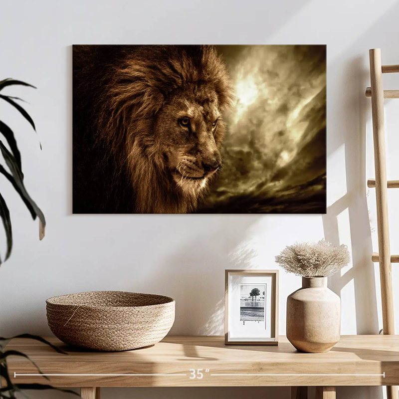 Lion du ciel orageux, H 8 po x l 12 po
