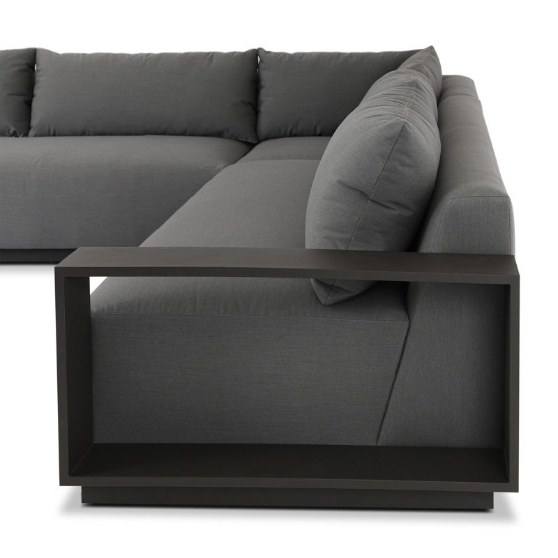 BRANFORD Outdoor 7 - Seat Patio Sectional
