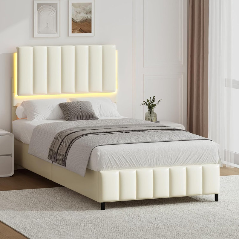 Structure de lit tapissier avec lumières DEL, lit plateforme en similicuir, Lit simple, Crème