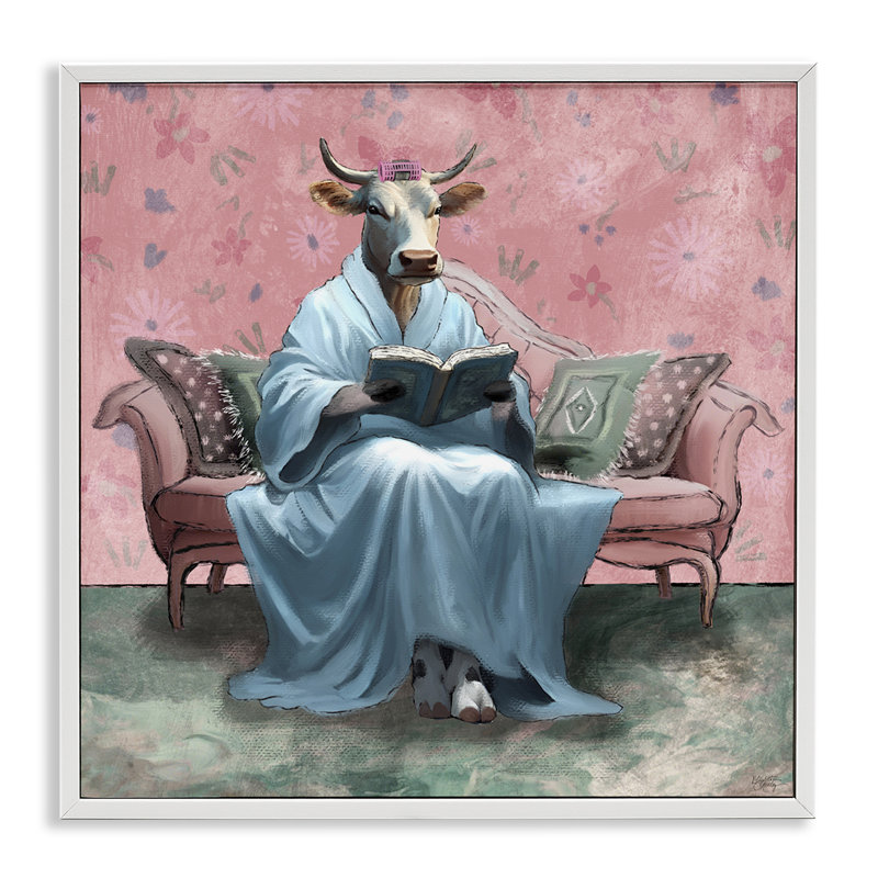 Vache lisant le livre du soir, estampe numérique par Elizabeth Medley, Giclée encadrée blanc bord de mer, H 24 po x l 24 po