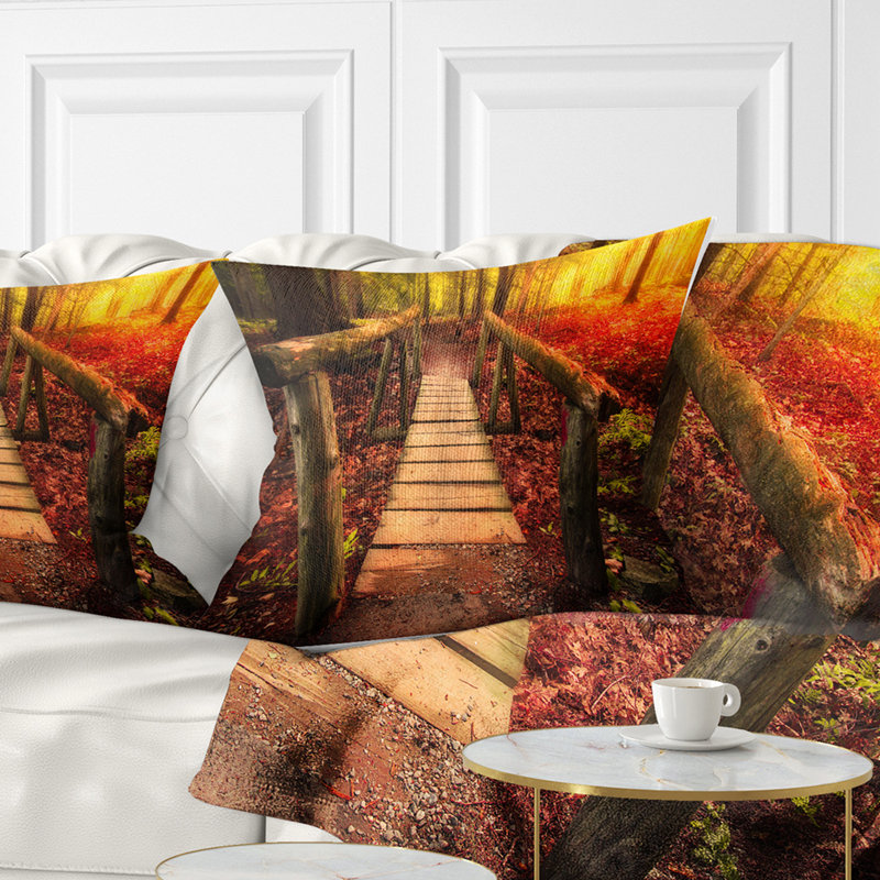 Magnifique Passerelle en lumière dorée - Coussin imprimé pont et pont, 18 po x 18 po, Coussin décoratif