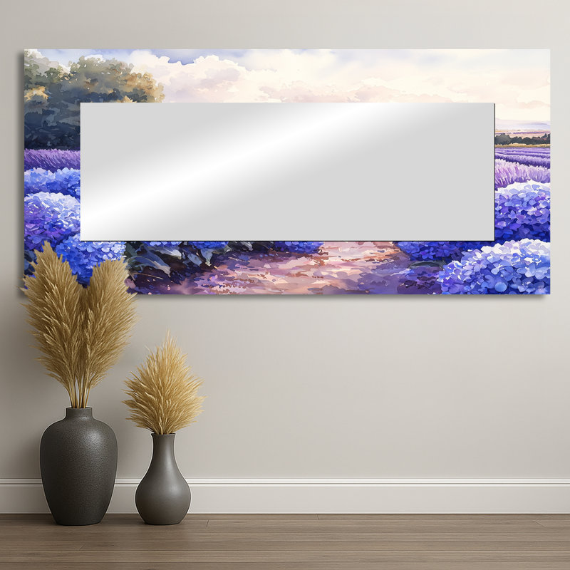 Hortensias dans le champ de lavande II - Art mural miroir floral - imprimé sur métal, 28 po x 60 po