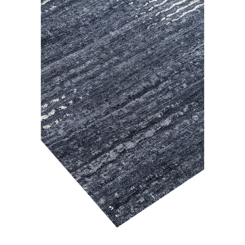 Hand Knotted Area Rug in Black/Silver, Rectangle 5' x 8'