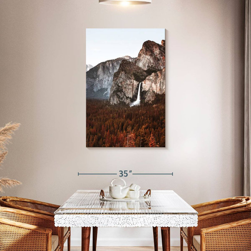 Alvord Yosemite en automne, H 45 po x l 30 po