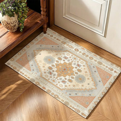 Tapis Faded Medallion 47 x 31 po couleur crème