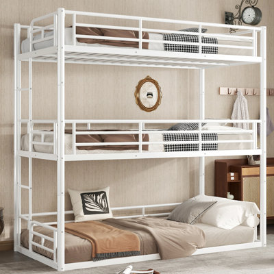 Lit superposé simple au-dessus de garde-corps triple en métal avec construction à bruit réduit, peu encombrant pour les chambres d'amis des petits appartements, structure robuste et durable avec design