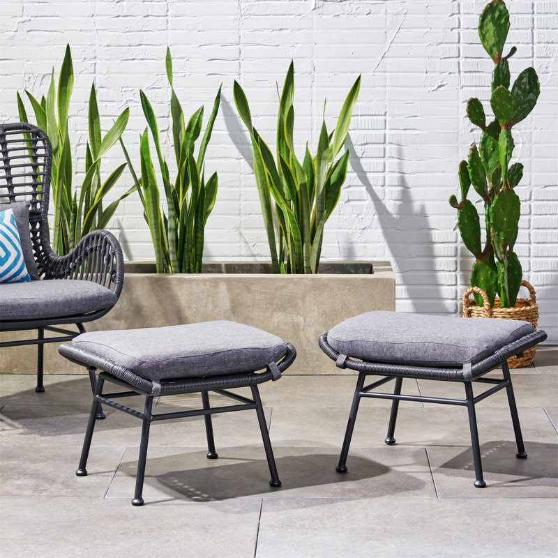 Wyant OTTOMAN