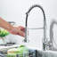 Robinet de cuisine chromé avec douchette rétractable à poignée simple et robinet de cuisine à un trou pour évier extérieur-130194576