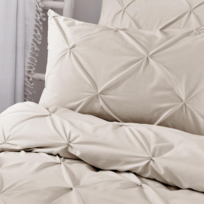 Lara Polyester No Pattern Duvet Cover Set with Pillowcases Included, Super King Duvet Cover Set + 2 Pillowcases