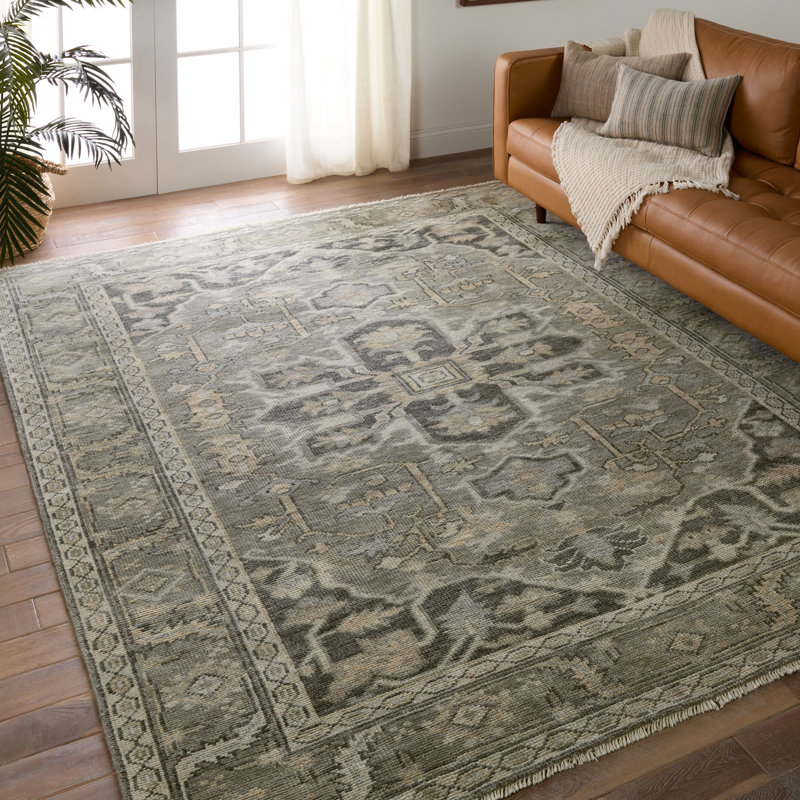 Jaipur Living Meradi SLN21 Handknotted Medallion Gray Area Rug (10'x14'), Runner 3' x 10'