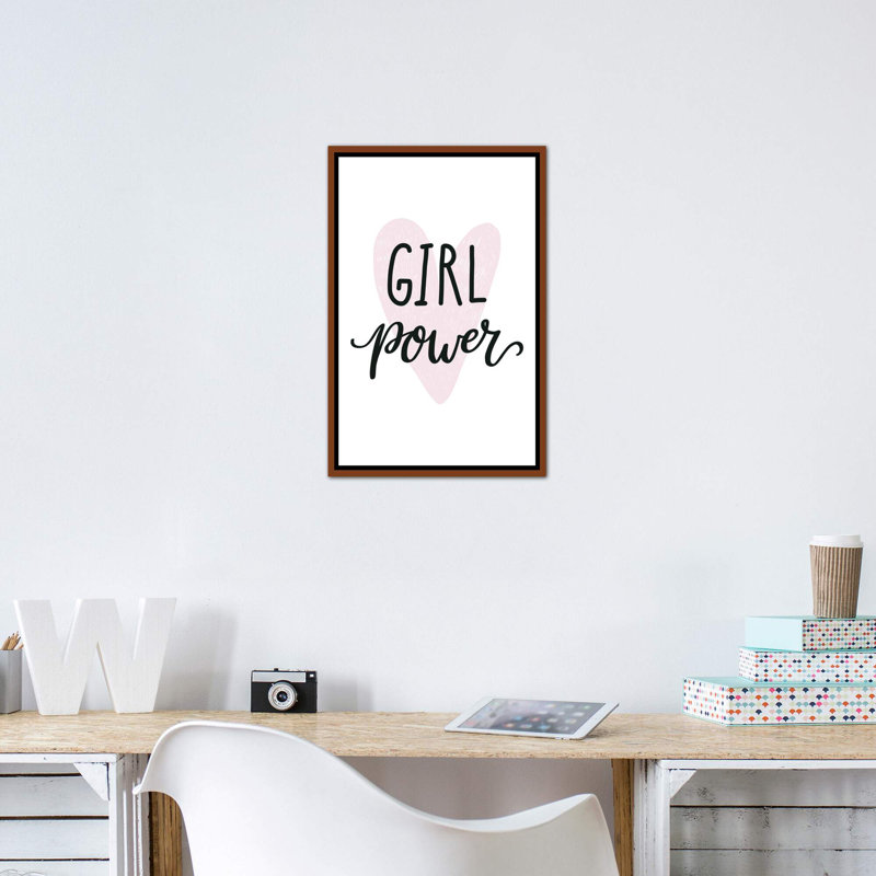 Girl Power - impression d'art textuel, Pas de tapis, Toile avec cadre brun, H 26 po x l 18 po x 1,5 po