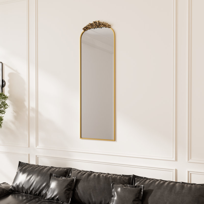 Miroir arqué embossé, 64 po x 21 po, Bronze