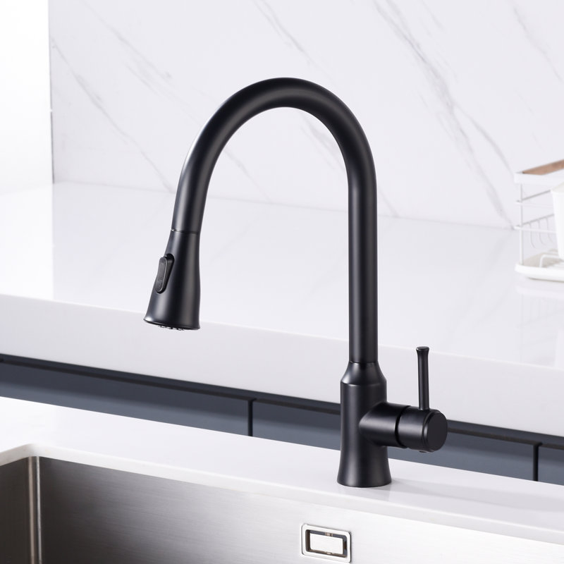SUMERAIN Pull Down Kitchen Sink Faucet Single Handle Single Hole Lead Free, Matte Black